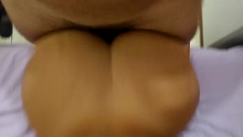 Metendo na namorada de quatro