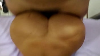 Metendo na namorada de quatro