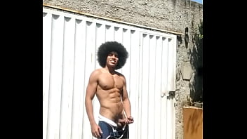 Aparece no meu portão pra me dar uma mamada gulosa vai