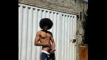 Aparece no meu portão pra me dar uma mamada gulosa vai