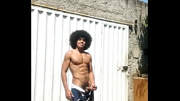 Aparece no meu portão pra me dar uma mamada gulosa vai