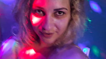 Mi Esposa Puta Quiere Muchos Hombres Para Que La Bañen De Leche Y Le Coman El Culoes Completale Encanta Complacer Varios Machos A La Vezviciada En Leche Y Dar El Culo Adora Tragar Mucho Semen thumbnail