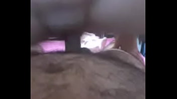 Comendo a coroa do corno