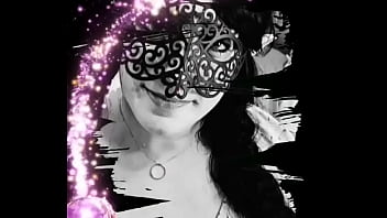 Who is she kimmi leon of course ;