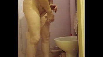 2025 06 23 esclave f degradation tags uro leche wc