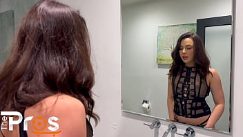 Does whitney get the deal done by any means the pros series s02e06