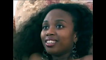 Amateur ebony chick strips and shows her cunt Amateur ebony chick strips and shows her cunt