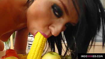 Tina hottie in a solo masturbation scene