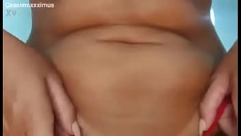 Meu primo tem um pau muito grosso e grande então sempre convido ele pra vim jantar aqui e a sobremesa e comer meu cu