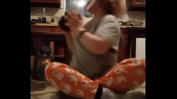 Mini grey tshirt exercise