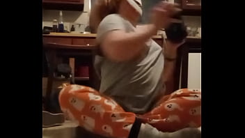 Mini grey tshirt exercise