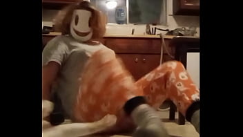 Mini grey tshirt exercise