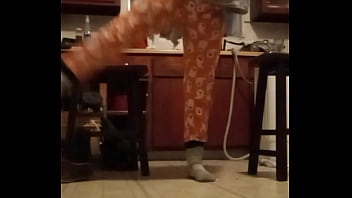 Mini grey tshirt exercise