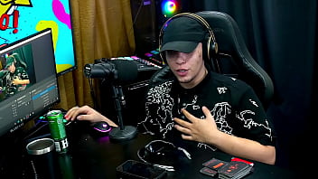 Victoria Camargo Chegou Com Uma Roupa Sensual E Tirou Tudo O Ruan Ficou Com Muito Tesão Podcast Pápum No Barraco thumbnail