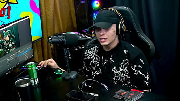 Victoria camargo chegou com uma roupa sensual e tirou tudo o ruan ficou com muito tesão podcast pápum no barraco