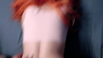 Le encanta que la follen a cuatro patas