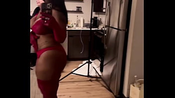 Available for shoots in satx atx until nov 5 ️