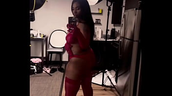 Available for shoots in satx atx until nov 5 ️