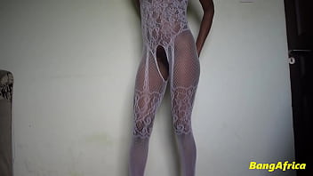 Twerking for the customs