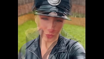 Coucou les zamours en mode flic pour ce jour