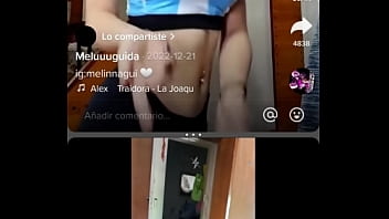 Me hago una paja con meluuguida acabo en el movil