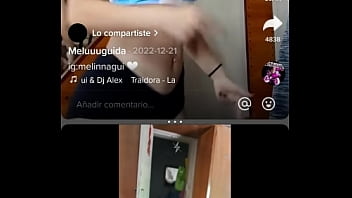 Me hago una paja con meluuguida acabo en el movil