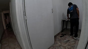 Mi hermanastra me encuentra oliendo sus tangas y me castiga dandome nalgadas en el pene me encanta que sea dominatrix