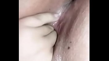 Chica caliente acabando