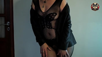 Hot milf in fishnets