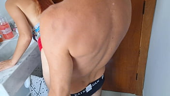 Foda rapida na festa no banheiro antes que nos peguem