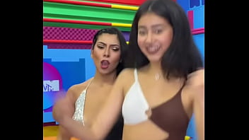 Menina deixando aparecer biquinho em vídeo do tictoc