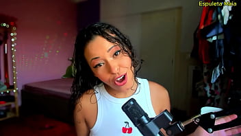 Morena gostosa falando putaria pra voce gozar