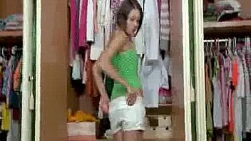 Real teen doll dildoing pussy