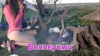 Bonneyuwu 7 11 elfa en el bosque tomando café