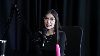 Veja a entrevista safada e cheia de putaria com a melina khalifa no porn cast brazil parte 5 watch sheer red