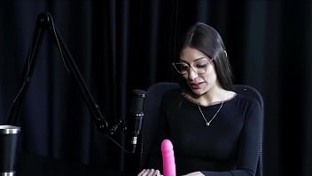 Veja a entrevista safada e cheia de putaria com a melina khalifa no porn cast brazil parte 5 watch sheer red