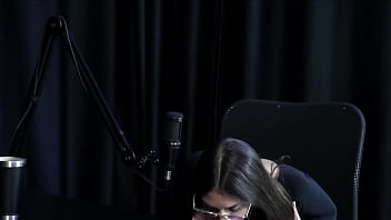 Veja a entrevista safada e cheia de putaria com a melina khalifa no porn cast brazil parte 5 watch sheer red