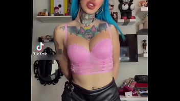 Perra caliente te pondra la verga dura