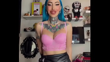 Perra caliente te pondra la verga dura