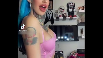 Perra caliente te pondra la verga dura