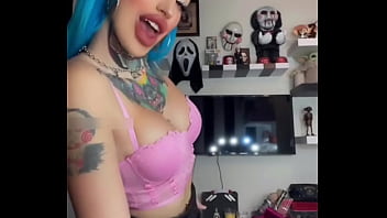 Perra caliente te pondra la verga dura