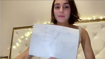 Rusa bailando sexy en calzones blancso