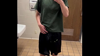 Malik vadheim mirror at 10 iphoto selfie