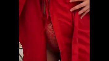 Big tits brunette wants to have fun