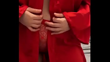 Big tits brunette wants to have fun