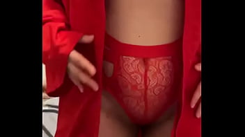 Big tits brunette wants to have fun