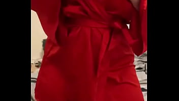 Big tits brunette wants to have fun