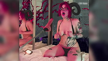 Redheaded hottie gets a sensual orgasm from her toys