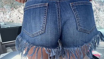 Masturbation in the cable car