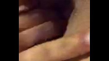 S thot playing with her pussy